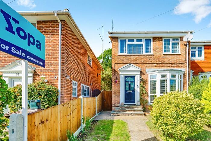 3 Bedroom End Of Terrace House For Sale In Ploughmans Way, Rainham, Gillingham, ME8