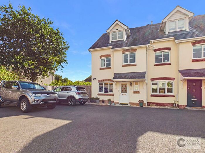 4 Bedroom End Of Terrace House For Sale In Knights Mead, Chudleigh Knighton, TQ13