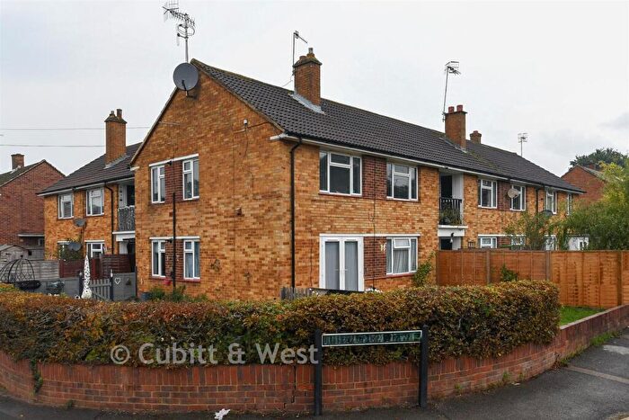 2 Bedroom Maisonette For Sale In New Causeway, Reigate, Surrey, RH2