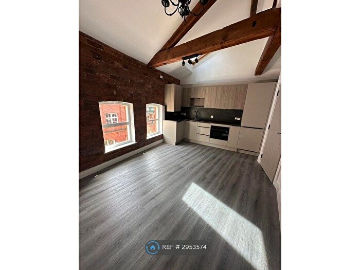 1 Bedroom Flat To Rent In Silvester House, Hull, HU1