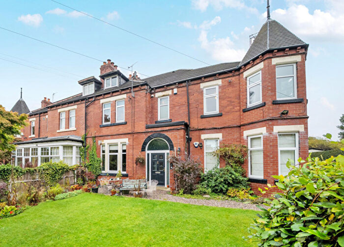 3 Bedroom Apartment For Sale In The Avenue, Roundhay, Leeds, LS8