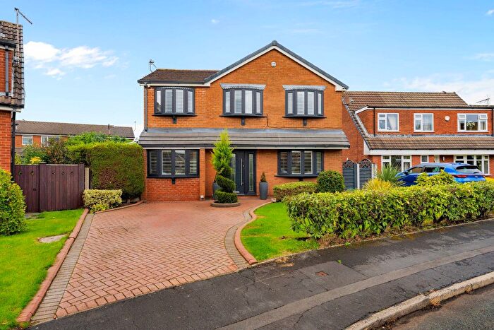 4 Bedroom Detached House For Sale In Riding Close, Astley, Manchester, M29