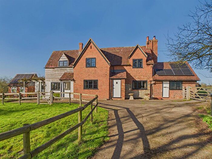3 Bedroom Detached House For Sale In Yardbridge, Longdon, Tewkesbury, GL20
