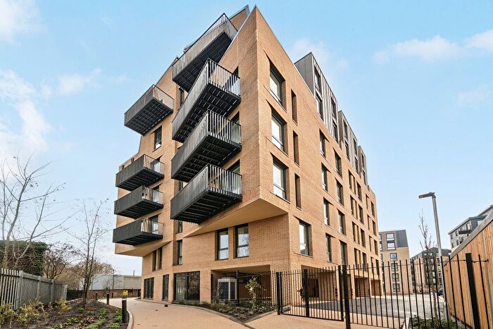 1 Bedroom Flat To Rent In Windsor Bridge, Bath, BA2