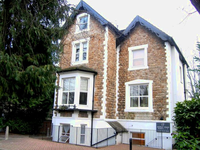 2 Bedroom Flat To Rent In Hamlet Road, Crystal Palace, SE19