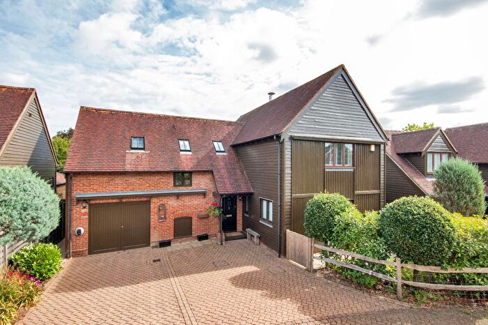4 Bedroom Detached House For Sale In Hildenbrook Farm, Hildenborough, Tonbridge, Kent, TN11