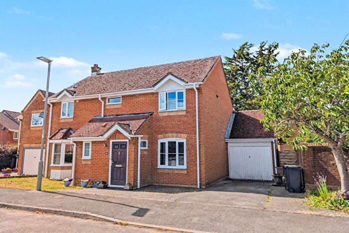 4 Bedroom Detached House For Sale In Okeford Fitzpaine, DT11