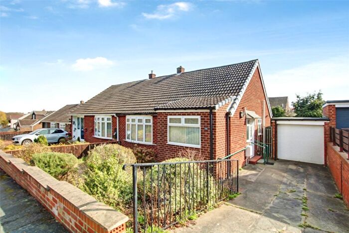 2 Bedroom Bungalow For Sale In Deans Walk, Gilesgate, Durham, DH1