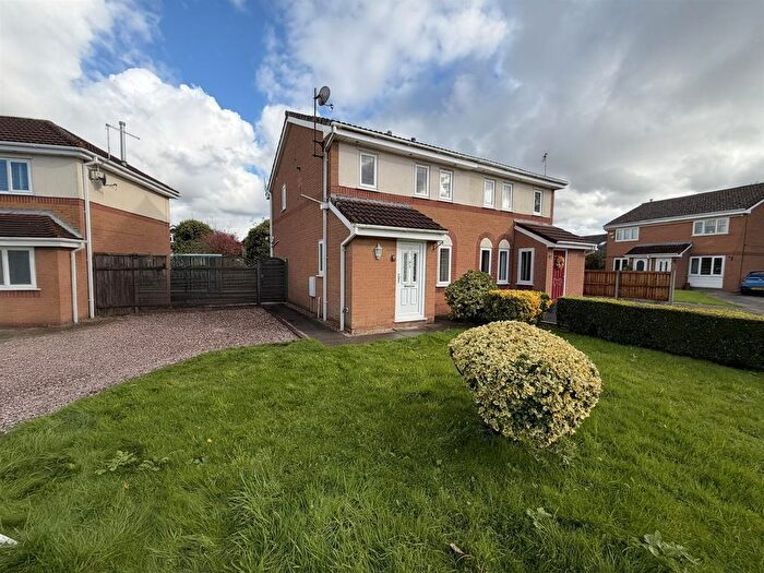 3 Bedroom Semi-Detached House To Rent In Aspendale Close, Longton, PR4