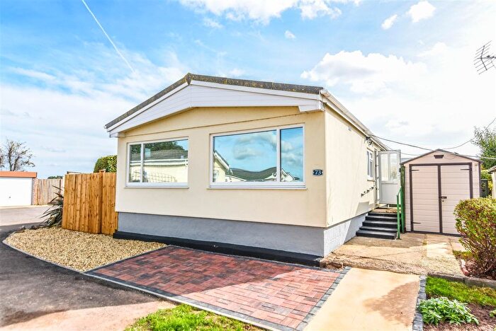 2 Bedroom Park Home For Sale In Berkeley Vale Park, Berkeley, GL13