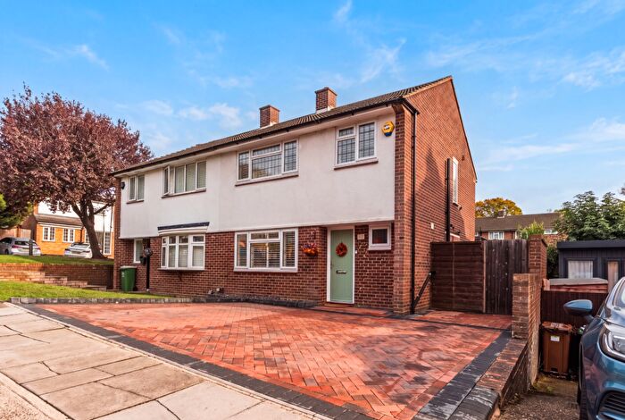 3 Bedroom Semi-Detached House For Sale In Gattons Way, Sidcup, Kent, DA14