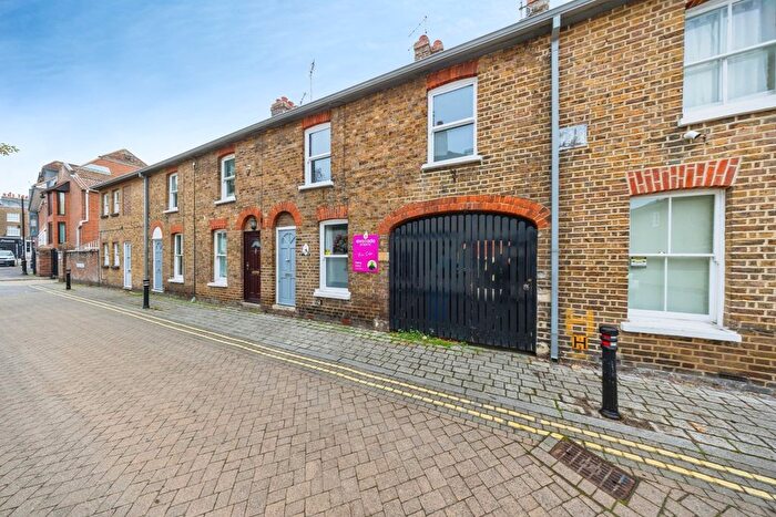 3 Bedroom Terraced House For Sale In Brocas Street, Eton, SL4