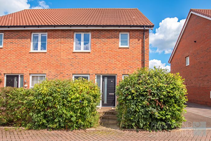 3 Bedroom Semi-Detached House For Sale In Alcathoe Close, Hethersett, NR9