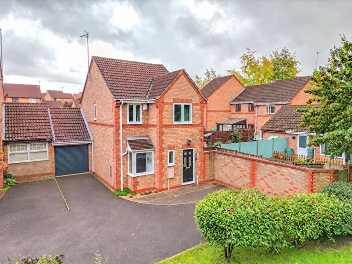3 Bedroom Detached House For Sale In Gold Close, Nuneaton, CV11