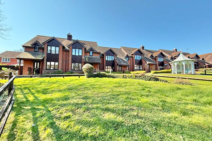 2 Bedroom Property For Sale In Hamblewood Court, Botley, SO30