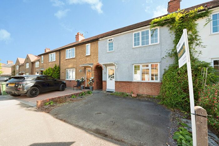 3 Bedroom Semi-Detached House For Sale In Farm Road, Esher, Surrey, KT10