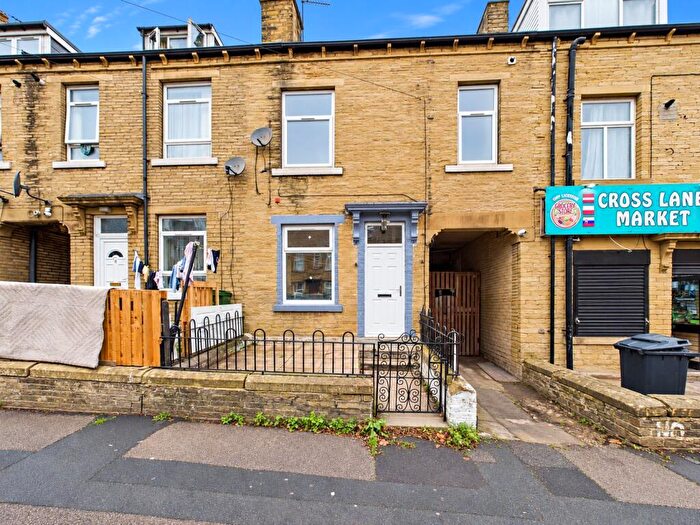 3 Bedroom Terraced House For Sale In Kingswood Street, Bradford, West Yorkshire, BD7