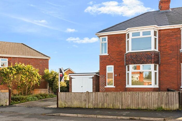 3 Bedroom Semi-Detached House For Sale In West Acridge, Barton Upon Humber, North Lincs, DN18