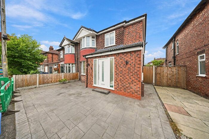4 Bedroom Semi-Detached House For Sale In Balmoral Drive, Timperly, WA14