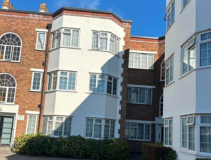 3 Bedroom Apartment For Sale In Flat Barons Court, Church Lane, London, NW9