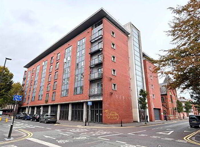 1 Bedroom Apartments For Sale In Apartment City Gate Sussex Place, Belfast, BT2