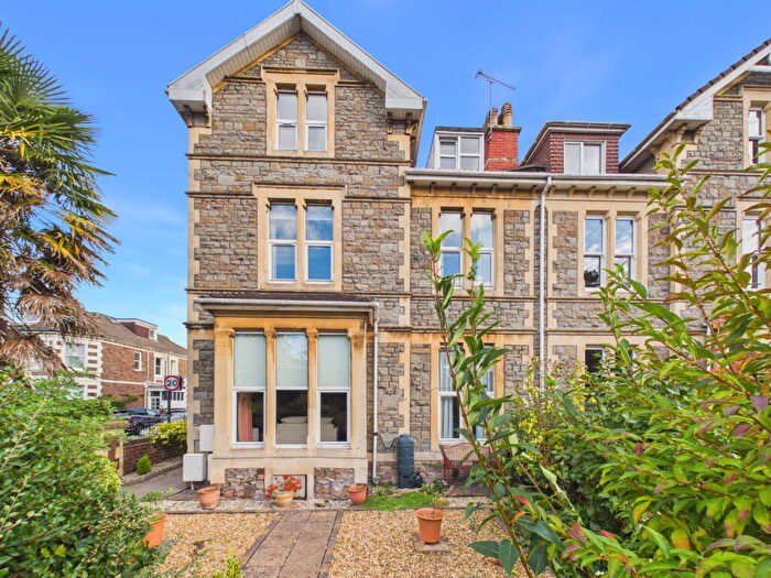 2 Bedroom Apartment For Sale In Westbury Road, Westbury-on-Trym, Bristol, BS9