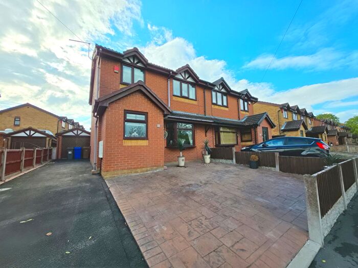 3 Bedroom Semi-Detached House For Sale In Mobberley Road, Goldenhill, Stoke-On-Trent, ST6
