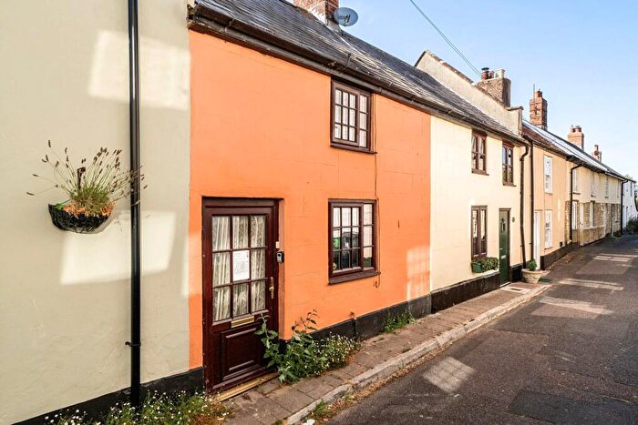 1 Bedroom Terraced House For Sale In North Street, Axminster, Devon, EX13