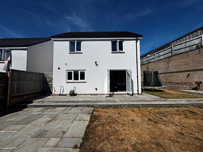 4 Bedroom Detached House For Sale In Sandpiper Road, Derriford, PL6