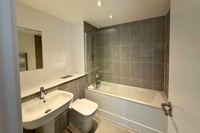 1 Bedroom Flat For Sale In Phoenix, Saxton Lane, Leeds, LS9