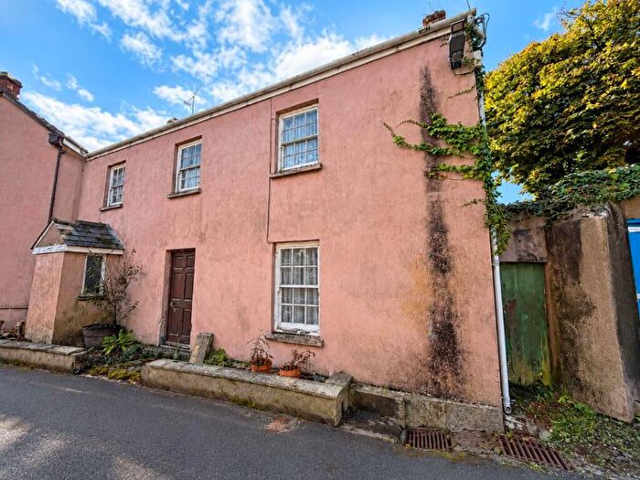 Cottage For Sale In Marlais House, Duncan Street, Laugharne, Carmarthen, Dyfed, SA33