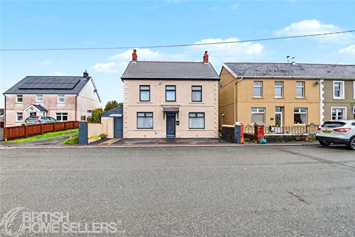 5 Bedroom Detached House For Sale In Norton Road, Penygroes, Llanelli, Carmarthenshire, SA14
