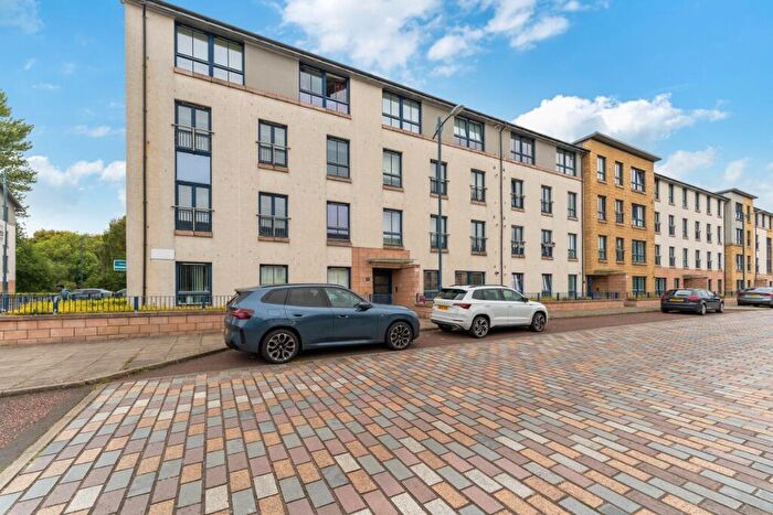 2 Bedroom Flat For Sale In Oatlands Square, Glasgow, G5