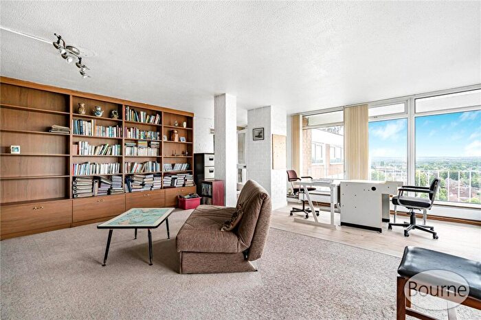 4 Bedroom Apartment For Sale In Guildford Road, Woking, Surrey, GU22