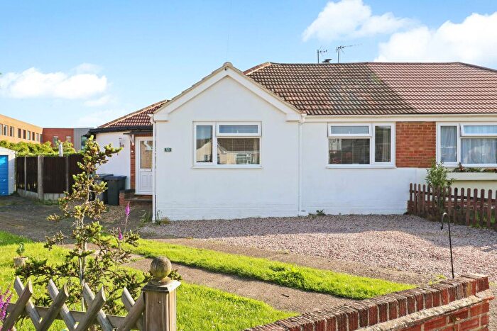 3 Bedroom Detached Bungalow For Sale In Chaucer Close, Canterbury, CT1