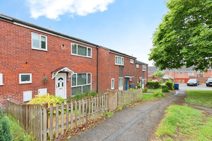 3 Bedroom Terraced House To Rent In Forgeway, Banbury, OX16