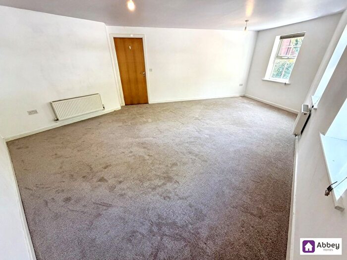 2 Bedroom Flat To Rent In Montvale Gardens, Leicester, LE4
