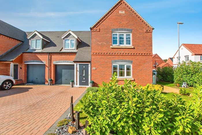 3 Bedroom Semi-Detached House For Sale In Clover Way, Swineshead, Boston, PE20