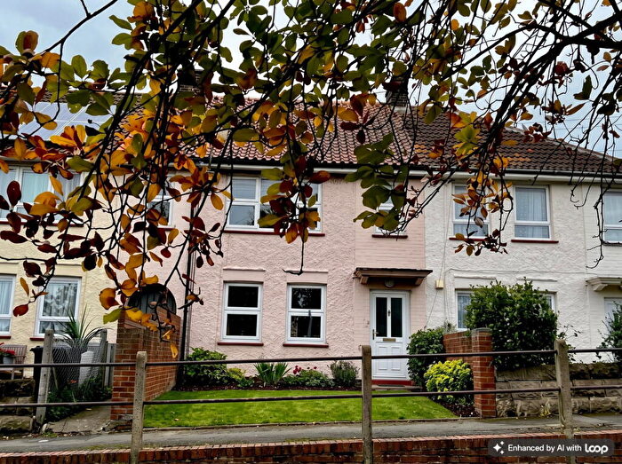 4 Bedroom Terraced House For Sale In Dickens Road, Gravesend, Kent, DA12