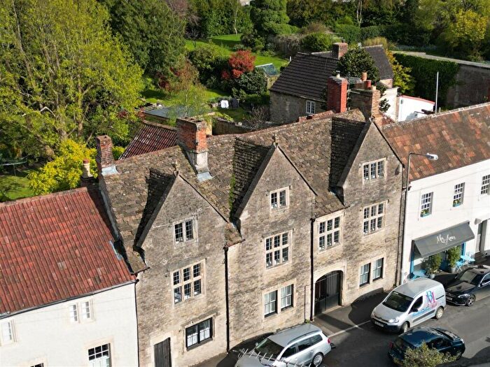 6 Bedroom Character Property For Sale In Bath Road, Beckington, Frome, BA11