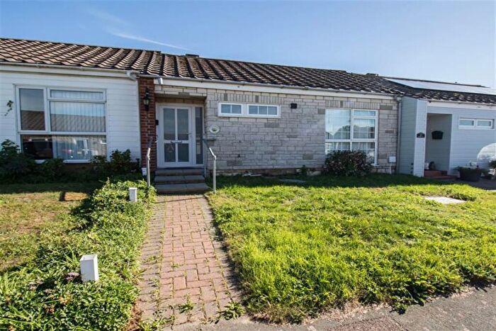 2 Bedroom Bungalow For Sale In Warren Way, Telscombe Cliffs, BN10