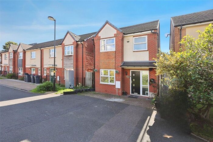 3 Bedroom Detached House For Sale In Ward Close, Birmingham, West Midlands, B8