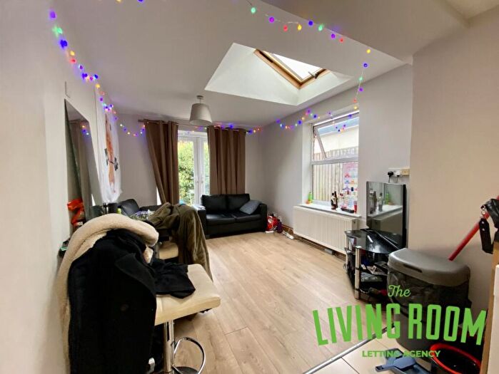 5 Bedroom House To Rent In Treorchy Street, Cathays, Cardiff, CF24