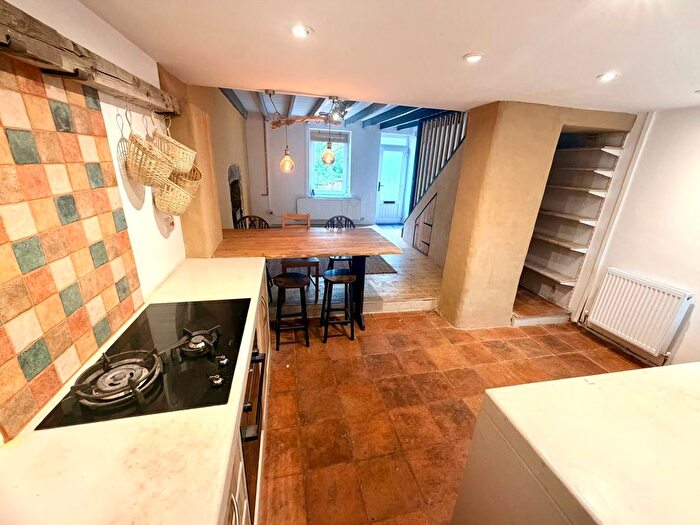 2 Bedroom Terraced House To Rent In Swansea Road, Hirwaun, CF44