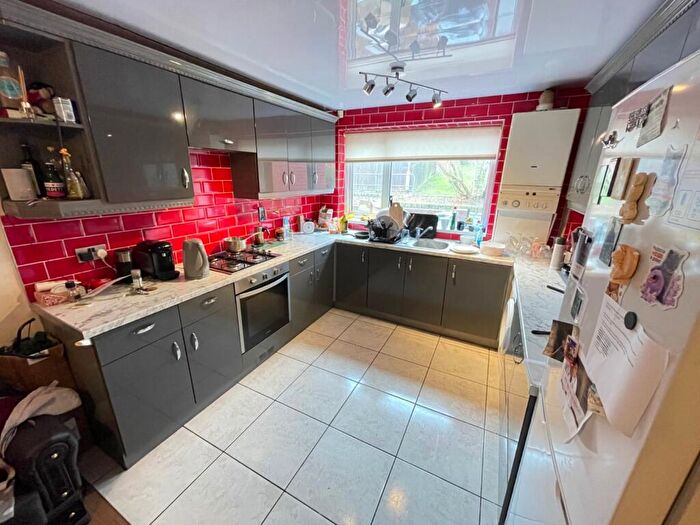 4 Bedroom Terraced House To Rent In Kendal Close, Woodhouse, Leeds, West Yorkshire, LS3