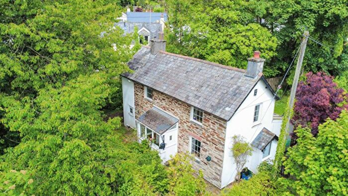 2 Bedroom Detached House For Sale In Chapel Lane, Horrabridge, PL20
