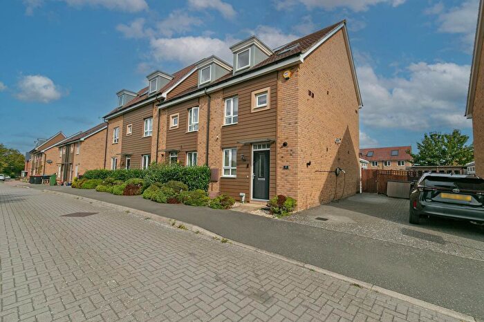 4 Bedroom End Of Terrace House For Sale In Twiselton Heath, Wolverton, MK12