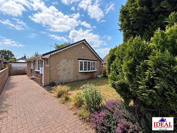 2 Bedroom Detached Bungalow For Sale In Grange Close, Askern, Doncaster, DN6