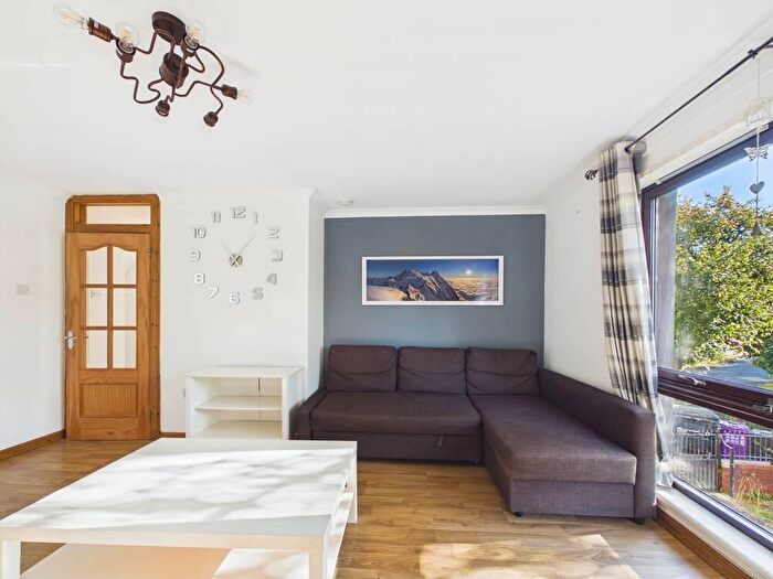 3 Bedroom Property To Rent In Greenacre, Edinburgh, Edinburgh, EH14
