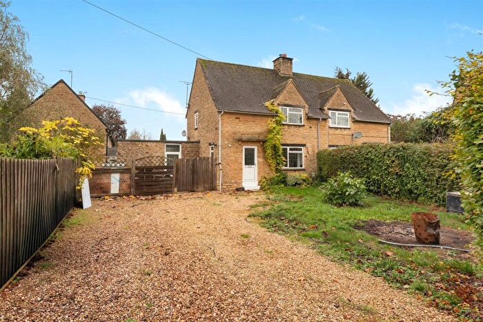 2 Bedroom Semi-Detached House For Sale In The Glebe, Aynho, OX17